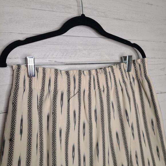 J. Crew Factory Cream & Black Aztec Print Mini Skirt Size 8 - Picture 7 of 11